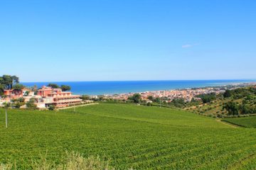 Soggiorno Relax in Abruzzo: vista mare e collina da hotel Parco sul Mare di Tortoreto.